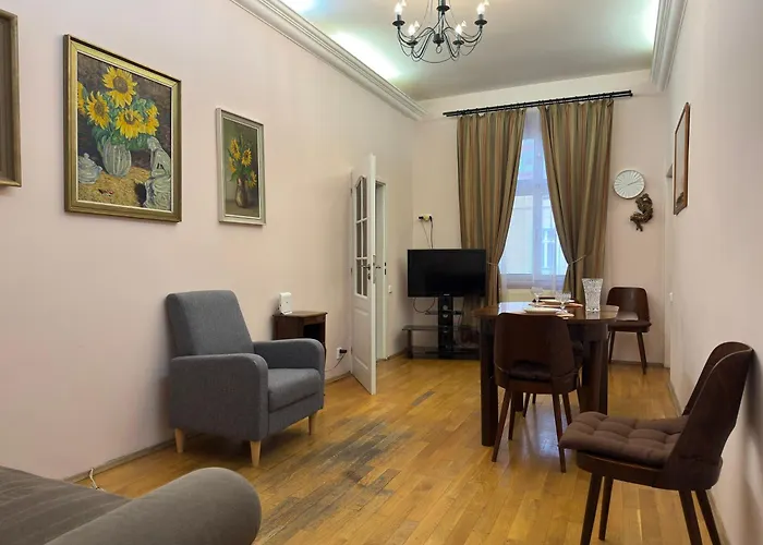 Vintage Charm In The Heart Of Daire